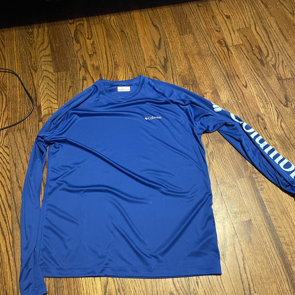 Columbia Men's Blue Long Sleeved Shirt